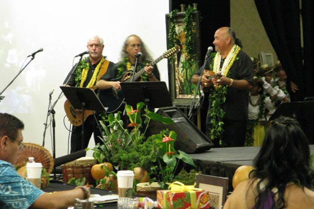 Pili with Kumu Uluwehi Guerrero, Steve Yungen, and Kumu Pekelo Day